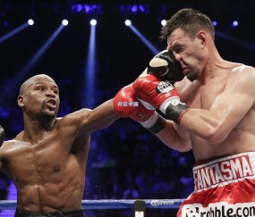 巨星礼遇！利雅得胜利更衣室佳话，7号与77号先后为C罗让号，传承与尊重的足球篇章